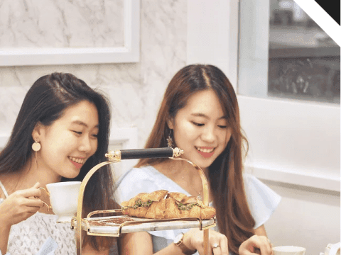 Taka Patisserie is one of Kuching's largest bakery franchises and high tea F&B outlets, with more than 10 branches across the city of Kuching.
